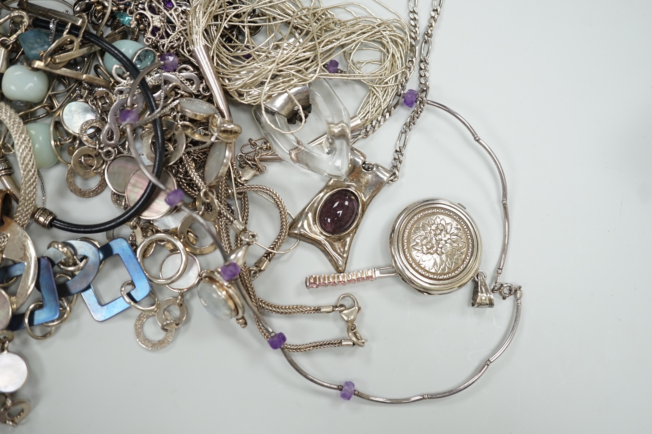 A quantity of assorted jewellery including 925 and white metal bracelets, necklaces, pendants, bangles ring etc.